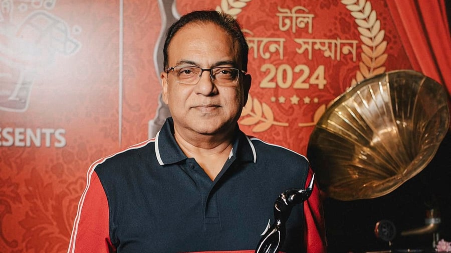 <div class="paragraphs"><p>Filmmaker Arindam Sil</p></div>